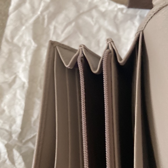 Gucci - Picture 6 of 11